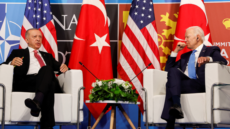 Erdoğan ile Biden arasındaki yüz yüze görüşme sona erdi