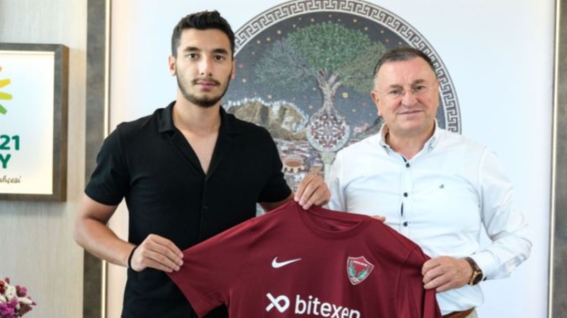 Hatayspor  Gelenler: Recep Burak Yılmaz (Yılport Samsunspor), Musa Çağıran (Konyaspor), Cengiz Demir (Antalyaspor), Koray Yağcı (Beşiktaş), Rayane Aabid (Kasımpaşa), Kaan Kanak (Adana Demirspor), Erce Kardeşler (Trabzonspor), Ognjen Vranjes (AEK Atina), Kevin Varga (Kasımpaşa), Sarper Çağlar (Galatasaray), Berke Önde (Serbest), Christian Atsu (Serbest), Ze Luis (Taawon-bedelsiz), Kevin Soni (Asteras Tripolis-kiralık), Kerim Alıcı (Göztepe) 