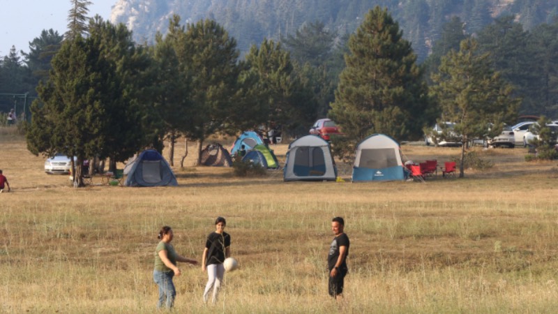 Başkonuş Ekoturizm Alanı (Kahramanmaraş)  Zengin bir bitki örtüsüne sahip olan Başkonuş Ekoturizm Alanı’nda toplam 11 kilometrelik bir yürüyüş parkuru yer alıyor. Kahramanmaraş’ta bulunan ekoturizm alanında fotoğrafçılık, yürüyüş, doğa turizmi, dağ bisikleti ve bilimsel tur gibi aktiviteler yapılabiliyor.