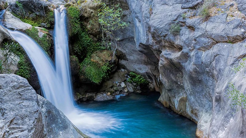 Alanya Sapadere Ekoturizm Alanı (Antalya)  Doğa yürüyüşü yapmak için eşsiz bir seçenek olan Alanya Sapadere Ekoturizm Alanı, günübirlik ziyaret yapmak için ideal. Ziyaretçiler ekoturizm alanında yürüyüşün yanı sıra bisiklet, fotoğrafçılık, doğa turizmi ve doğa sporları da yapabiliyor.