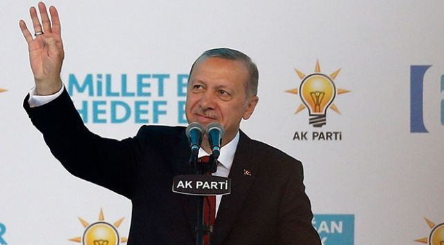 Ankette AKP yüzde 30,4'lük oy oranıyla birinci parti oldu.