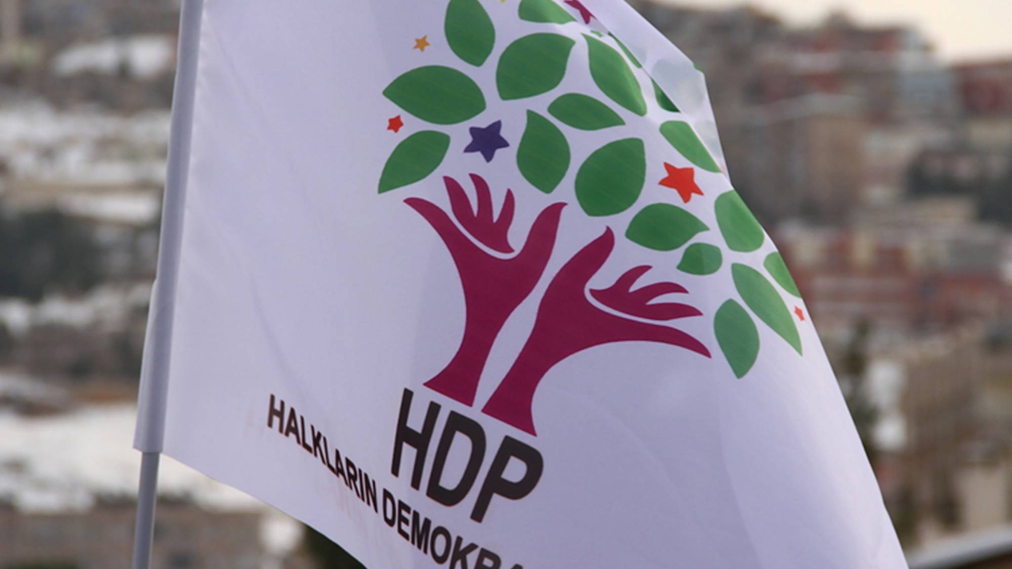 HDP: İstanbul’daki patlamadan derin üzüntü ve acı duyuyoruz, halkımızın başı sağ olsun