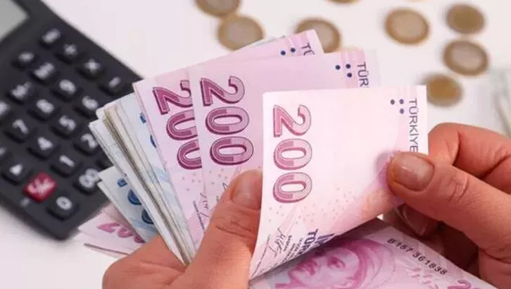  Cumhurbaşkanı ve AKP Genel Başkanı Recep Tayyip Erdoğan 2023 yılı asgari ücretini açıkladı. 2023 yılı asgari ücreti net 8 bin 500 lira oldu.