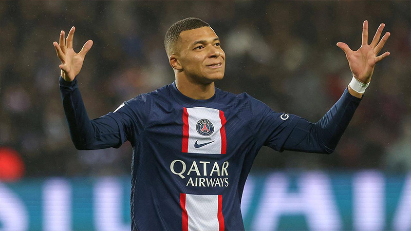 Mbappe Nin Ayl K Maa Dudak U Uklatt Foto Raf Galerisi