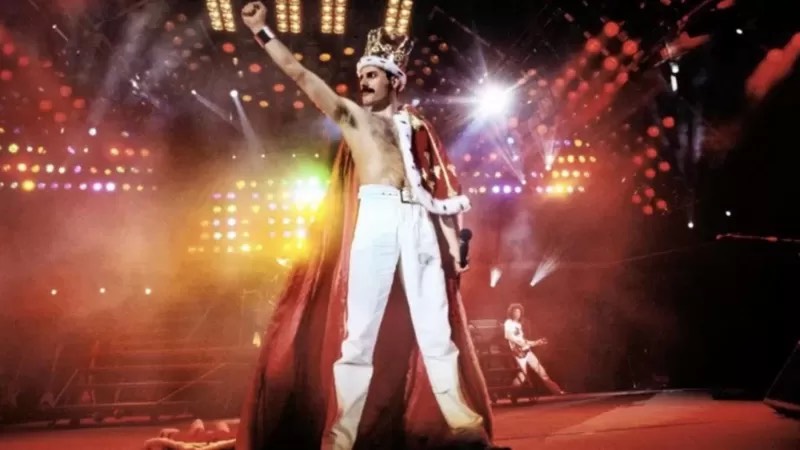 Freddie Mercury'nin 1500 kadar eşyası Londra'da müzayedeye çıkarılıyor