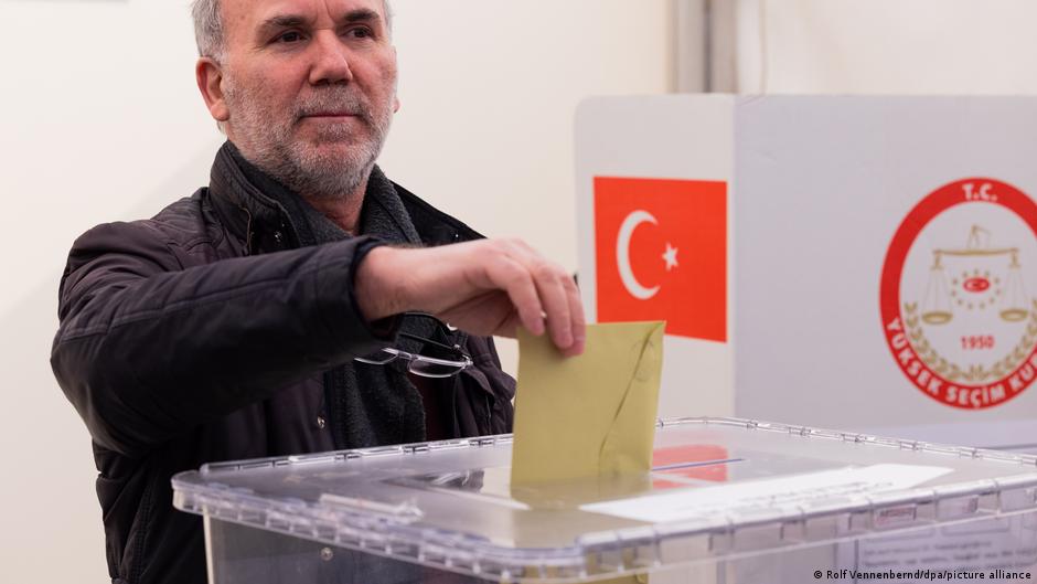 Süddeutsche: Seçimlere hile karıştırılması ihtimal dışı