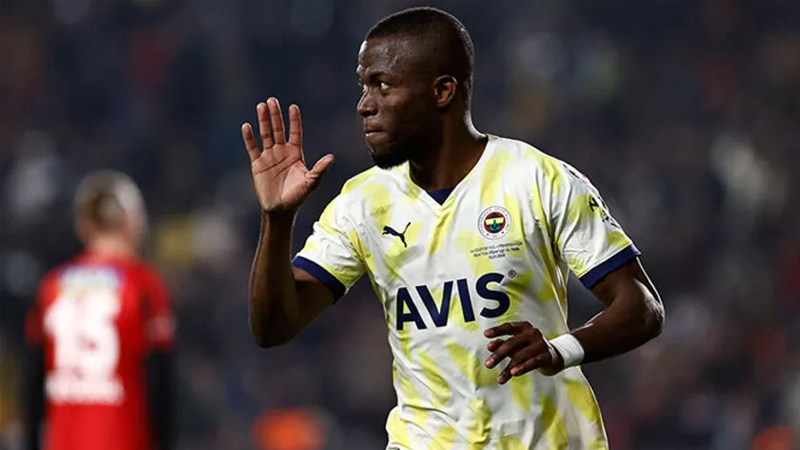 33 yaşındaki futbolcu için en istekli kulüp ise Internacional. Brezilya ekibi Enner Valencia'nın isteklerini karşılamaya hazır.