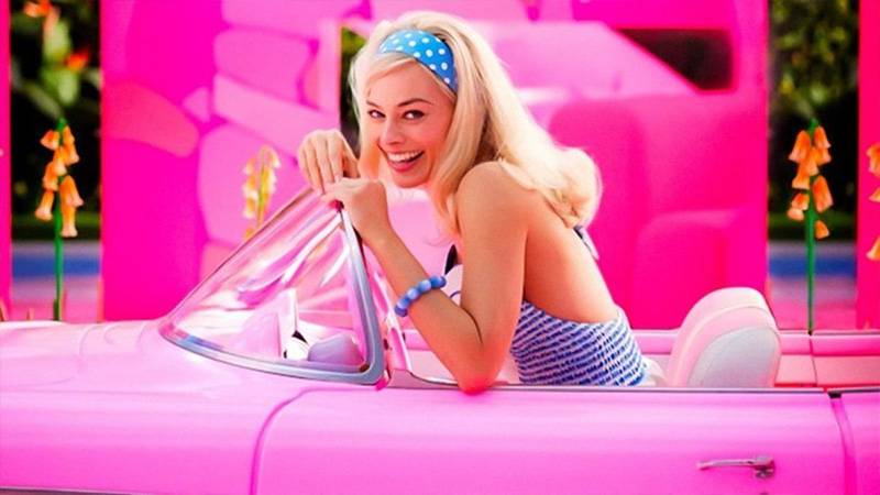 Margot Robbie: Barbie asla seksi olmamalı