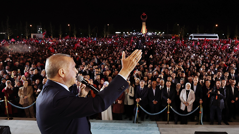 Yıldıray Oğur: Erdoğan, seçimi her seferinde CHP ve CHP’li ittifaka karşı bir nüfus sayımına çeviriyor