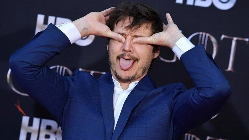 PEDRO PASCAL: HAYRANLARIMDAN ENFESİYON KAPTIM