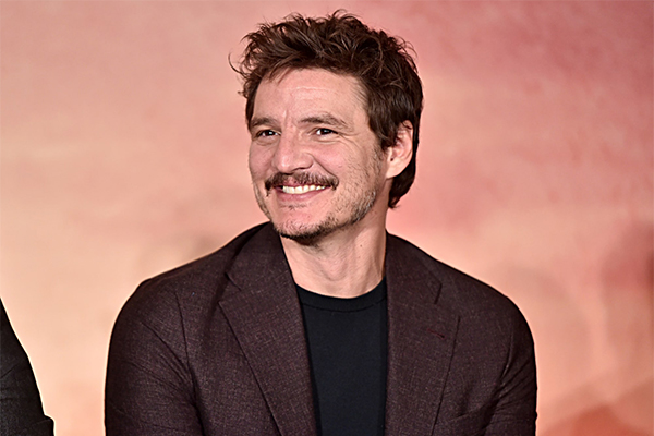 Pedro Pascal, hayranları yüzünden hastalandığını anlattı. 48 yaşındaki Şili asıllı Amerikalı oyuncu, Variety dergisinin "Actors on Actors" adlı röportaj serisine konuk oldu ve Game of Thrones hayranlarından göz enfeksiyonu kaptığını açıkladı. 