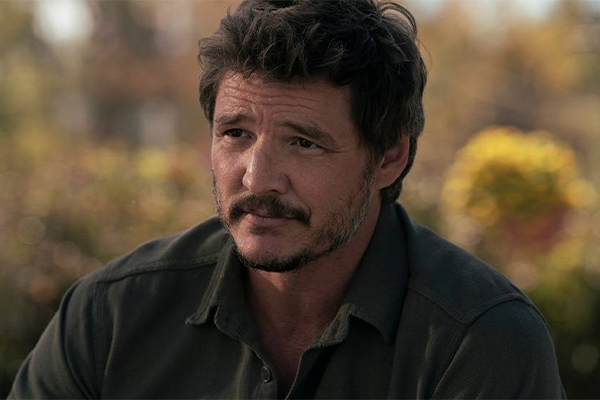 Dizide Pascal'ın hayat verdiği Oberyn Martell karakteri, Gregor Clegane adlı karakter tarafından dövüş sonunda gözleri oyularak öldürülmüştü.