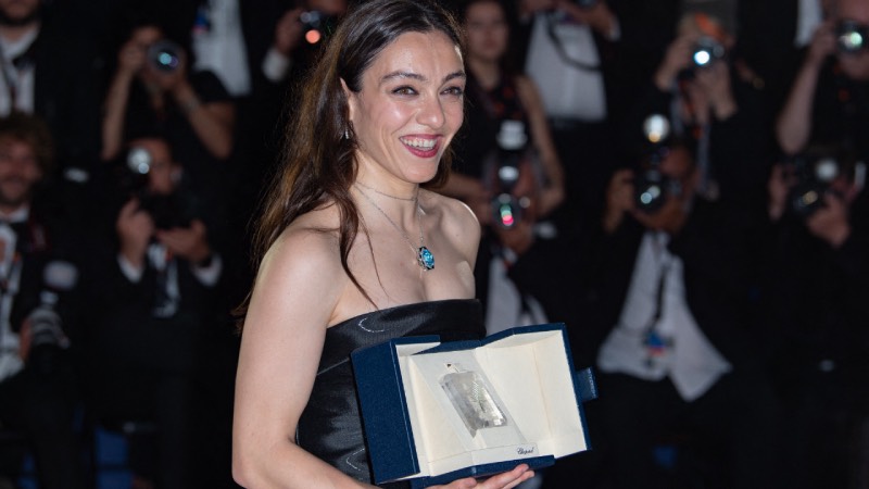 Gemlik Film Festivali'nde Merve Dizdar'a övgü: Cannes'da aldığı ödülden kıvanç duyuyoruz