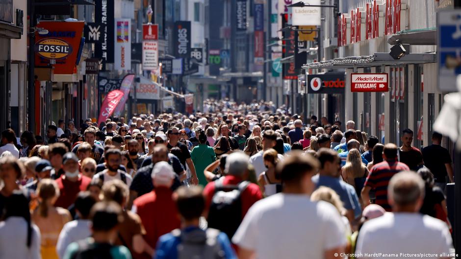 Araştırma: Almanya göç ülkesi olarak çekiciliğini artırmalı