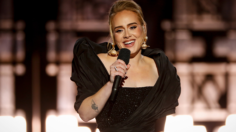 ADELE'DEN 'KASIK MANTARI' AÇIKLAMASI