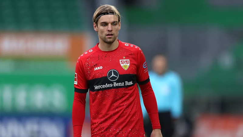 Diğer bir isim ise Stuttgart'tan Borna Sosa. Okan Buruk, Sosa'ya onay verdi ancak Alman ekibi 10 milyon Euro istiyor.