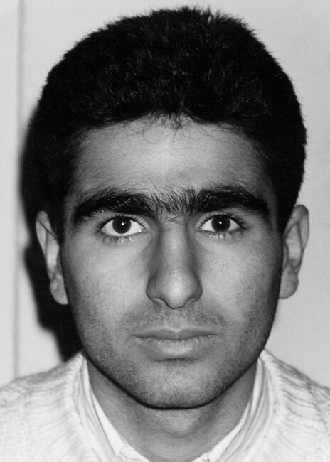 Serkan Doğan, 1974 yılında Tunceli’de doğdu. ilkokul ve ortaokulu Keçiören’de okudu. Daha sonra Dikmen semtine taşındılar. Doğan, Dikmen Lisesi’nde eğitimine başladı. Lise yıllarında en büyük tutkusu futbol oynamaktı. Önce okul takımında, daha sonra Gazi Osman Paşa takımında amatör olarak futbol oynadı. Bir diğer tutkusu ise balıkları ve güvercinleriydi. Kendisine bir akvaryum almıştı. Okuldan eve geldiğinde balıklarıyla ve evin balkonunda beslediği güvercinleriyle vakit geçirirdi. 1990’lı yılların başlarında Pir Sultan Abdal Kültür ve Tanıtma Derneği’yle tanıştı. Evleri Dikmen semtinde yer alan derneğe çok yakındı. Abisi Serdar Doğan’la beraber derneğin etkinliklerine katılmaya başladılar. İki kardeş derneğe bağlı semah ve tiyatro topluluğuna dâhil oldu. Dernek tarafından düzenlenen birçok etkinlikte yer aldılar. 1992 yılının Haziran ayında Banaz’da düzenlenen 3. Geleneksel Pir Sultan Abdal Kültür Etkinlikleri’ne ağabeyi Serdar’la birlikte katıldı. Etkinlikler kapsamında Banaz’da semah döndü. Ayrıca Serkan saz çalmaya çok meraklıydı. Kısa bir süre sonra kendi kendine saz çalmayı da öğrendi. 1993 yılında Sivas’ta düzenlenecek etkinliklerin hazırlıkları başladı. Serkan, Pir Sultan Abdal oyununda Ali Baba’yı canlandırıyordu. Altındağ Belediyesi’nin tiyatro salonunda prova çalışmaları yapıyorlardı. Aynı yıl Serkan, üniversite sınavına da girdi. Aslında okul eğitimini sürdürmek istemiyordu. Askerlik dönüşü dolmuşun başına geçmeyi planlıyordu. O yaz yine de sınava girdi. Anadolu Üniversitesi sosyal Bilimler Bölümü’nü kazandığını ise öğrenemedi.  Doğan, 1993 yılında Sivas’ta düzenlenen 4. Geleneksel Pir Sultan Abdal Kültür Etkinlikleri’nde hem semah dönecek hem de Pir Sultan Abdal tiyatro oyununda yine Ali Baba’yı canlandıracaktı. Ayrıca abisi Serdar’la beraber kitap ve kaset standında görevliydi. 30 Haziran akşamı iki kardeş, diğer semahçı, tiyatrocu ve stant görevlisi arkadaşlarının yer aldığı otobüsle Ankara’dan Sivas’a doğru yola çıktı.  1 Temmuz Perşembe günü şenlik programı kapsamında etkinlikler başladı. Serkan ve Serdar, Kültür Merkezi’ndeki açılış töreninden sonra Buruciye Medresesi’nin bahçesinde kaset ve kitap standını açtılar. Akşam saatlerinde de 4 Eylül Kapalı Spor Salonu’nda semah gösterisi yapıldı. Semah ekibi dönüşümlü sahneye çıktığı için o akşam semah dönenler arasında Serkan yoktu. O, semah gösterisinin fotoğraf çekimini yaptı. 2 Temmuz Cuma günü Serkan ve Serdar, medresenin bahçesinde açılan kitap ve kaset standının başındaydı. Öğle saatlerinde de Canşenliği Tiyatro Grubu’nun medresenin bahçesinde sergilediği oyun başladı. Polisin müdahalesiyle oyun yarıda kesildi. Serkan ve Serdar saldırı olabileceği endişesiyle standı toplayıp Sivas Lokantası’na geçtiler. Yemek yedikleri sırada cuma namazından çıkan saldırganlar sloganlar eşliğinde Sivas Lokantası’nın önünden geçerek Valilik binasına yönelmişti. Kültür Merkezi’nde saat 14.00’te Arif Sağ dinletisi yapılacaktı. Serkan ve Serdar lokantadan çıkıp Kültür Merkezi’ne doğru yürümeye başladı. Saldırganların Kültür Merkezi’ne yöneldiği haberini aldılar. Semahçı ve tiyatrocu arkadaşlarıyla birlikte daha güvenli olacağı varsayımıyla Madımak Oteli’ne geçtiler. Otel kısa bir süre sonra sayıları on binleri bulan saldırganlar tarafından kuşatıldı. Akşam saatlerinde de ateşe verildi.