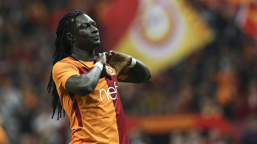 Eski Galatasaraylı Bafetimbi Gomis futbola veda etti!