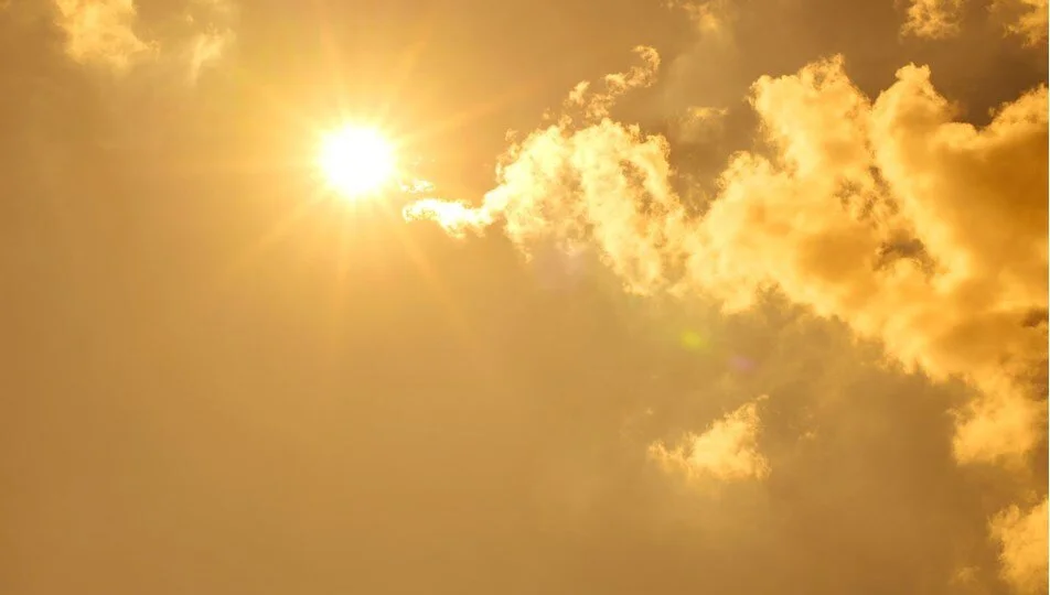 Deniz hava dalgalarının devam ettiği belirtilen makalede, ısı kubbesi bozulmadıkça, genel atmosferik sirkülasyonda büyük değişiklik olmadıkça Avrupa'nın bu yaz daha fazla aşırı sıcak dönemiyle karşı karşıya kalması olasılığı vurgulandı.