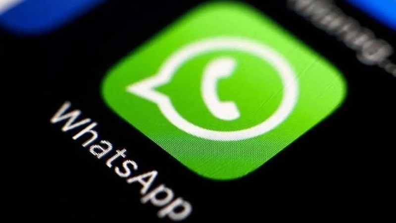 Whatsapp üzerinden bilmedikleri numaraların araması ya da mesaj atmasını engellemek isteyenler basit bir ayarla bunu yapabiliyor. Bunun için uygulama üzerinden önce ayarlar kısmına gelmek gerekiyor. Gizlilik sekmesinde yer alan 'aramalar' başlığında ise 'bilinmeyen kullanıcıları sessize al' ayarının açık olması bilmediğiniz numaralardan gelecek çağrıları otomatik olarak sessize alıyor.