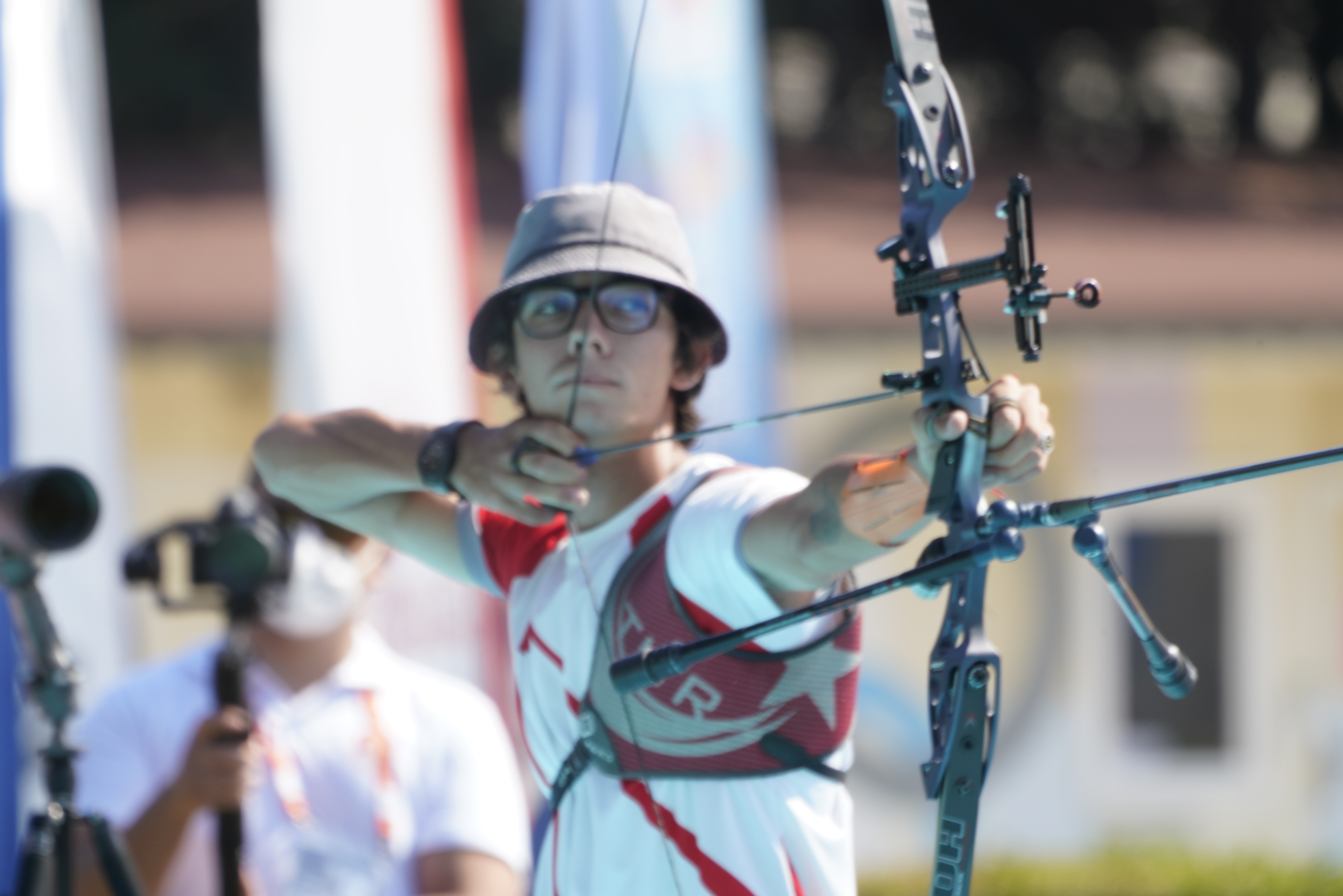 Турок на олимпиаде по стрельбе мемы. Турок на олимпиаде по стрельбе мемы. Турок на олимпиаде по стрельбе мемы. Турок на олимпиаде по стрельбе мемы. Мете газоз лучник.