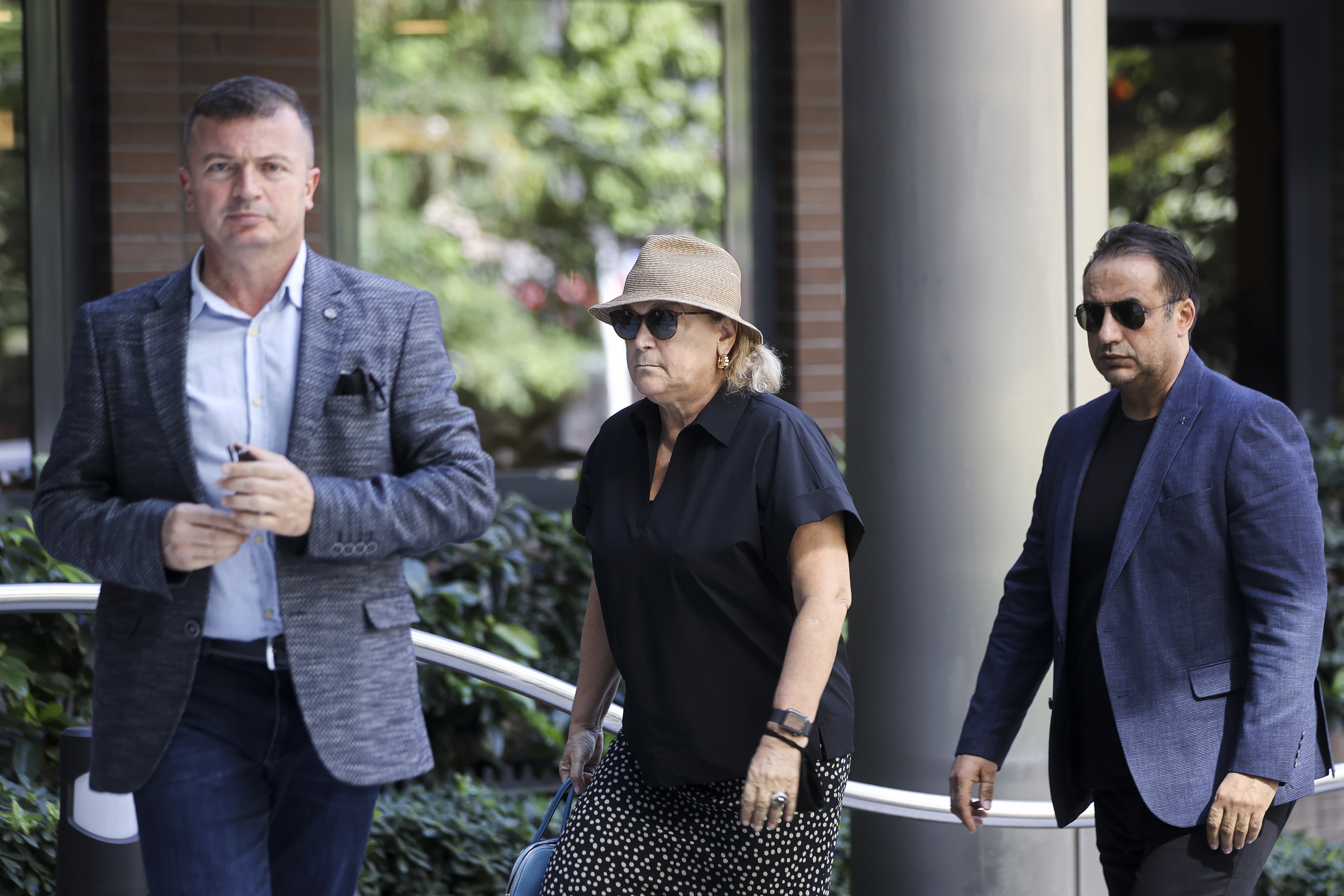 Sabancı Holding Yönetim Kurulu Başkanı Güler Sabancı da Sabancı çifti ziyaret etti.