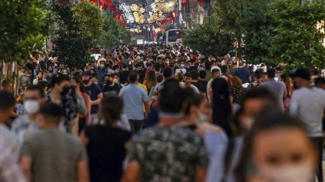 Prof. Dr. Tevfik Özlü yanıtladı: Eris varyantı ölümcül mü, nasıl korunuruz, yine kapanır mıyız?
