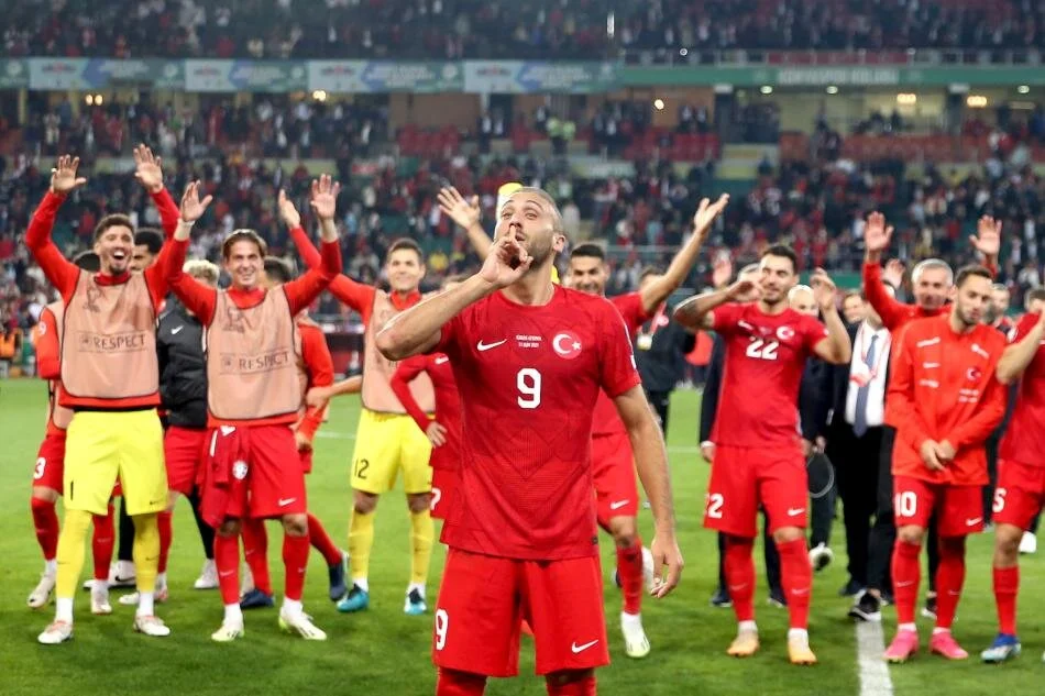 Spor yazarları, Türkiye-Letonya maçını yorumladı: "Türk futbolunun yelkenleri rüzgarla dolu"