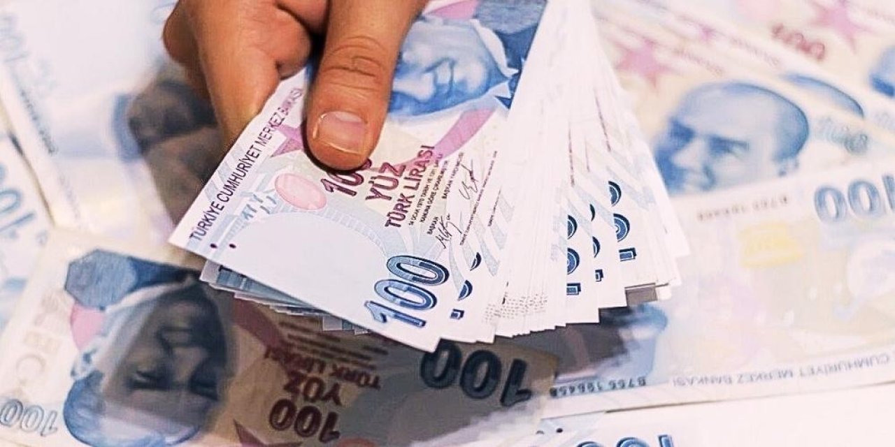 Zam oranı yüzde 40 olursa asgari ücret 15 bin 962 lira 80 kuruş olacak.