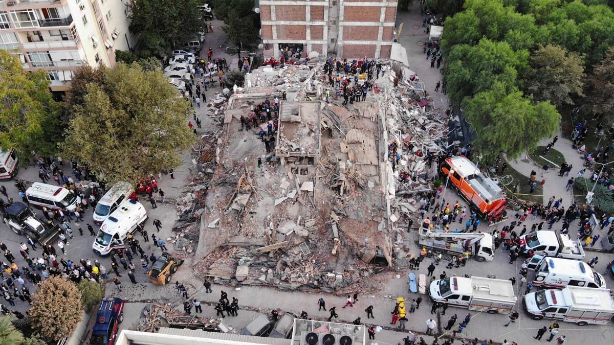 Depremin ardından Jeofizik Yüksek Mühendisi Prof. Dr. Ahmet Ercan, açıklama yaptı. Ercan, depremin meydana geldiği bölgenin 6.5 büyüklüğünde deprem üretebileceğine dikkat çekti.