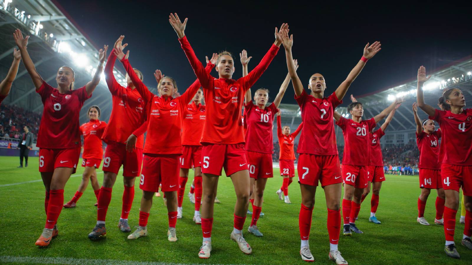 Türkiye A Milli Kadın Futbol Takımı, UEFA Uluslar B Ligi'ne yükseldi