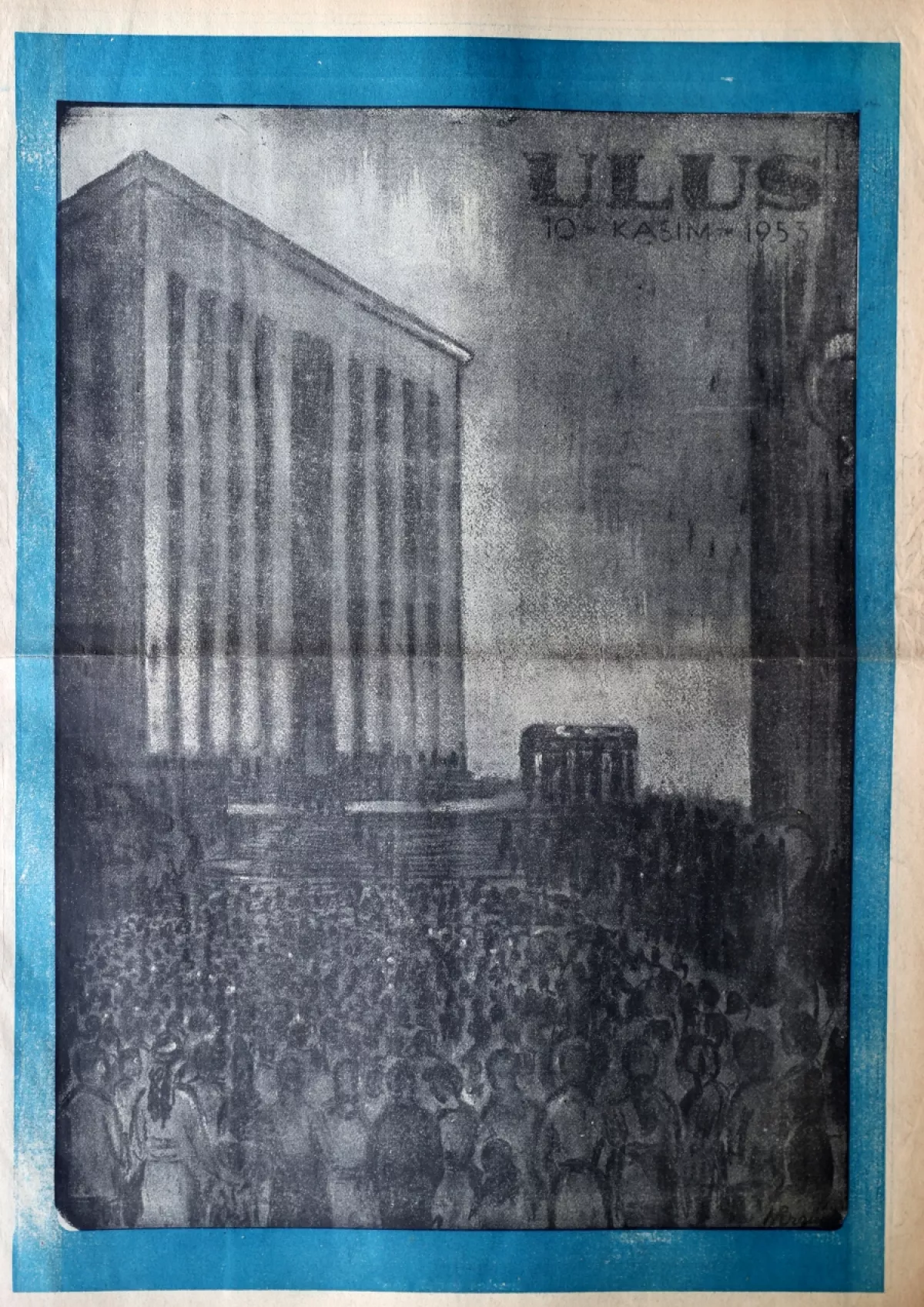 10 Kasım 1953 Ulus Gazetesi: Atatürk'ün ebedi istirahat yeri Anıtkabir'e naklinin iki yıl sonrasında 10 Kasım 1955'te yayımlanan Şehir Gazetesi'nin ilk sayfasında ulu önderin Dolmabahçe Sarayı'nda vefat ettiğinde çekilen bir fotoğrafı "Atamızı minnetle anıyoruz" manşetiyle verildi.