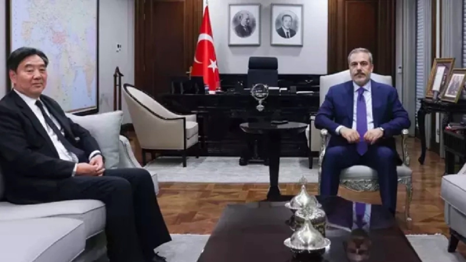 Fidan, Çin Halk Cumhuriyeti Ortadoğu Sorunu Özel Temsilcisi Zhai Jun'u kabul etti 