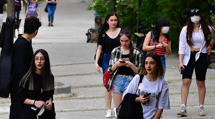 Anket: Z ve Y kuşağının mali durumu geceleri uykularını kaçırıyor