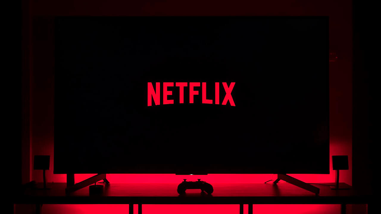 Dijital yayın platformu Netflix, Türkiye’de en çok izlenen yapımların listesini güncelledi. Top 10 listesinde dizi kategorisine Türk yapımı damga vurdu. İşte Netflix’te en çok izlenen dizi ve filmler…