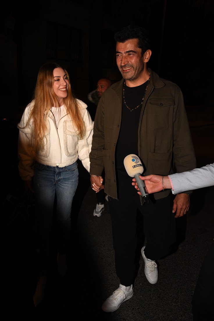 "Siz bunu ciddiye almadınız değil mi? Biz çünkü umursamadık. O yüzden insanların hafızasını kirletmeye gerek yok. Bir deli kuyuya taş atıyor, biz o kuyuya inmeyiz ama arkadaşlar. O haber nereden çıktı, bilen var mı? Bilmediğimiz bir insanın bir iddiasını nasıl dikkate alırız ki? Biz bununla nasıl baş edeceğiz? İşin aslını siz biliyorsunuz. Buna rağmen bize sormayın" 