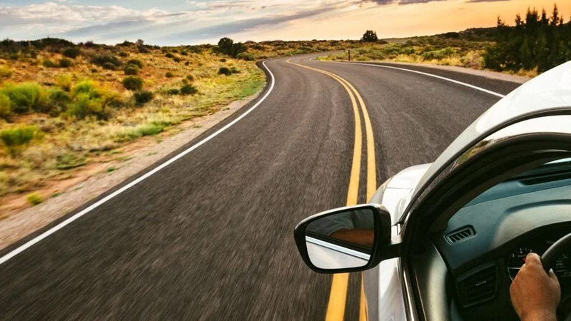 Eylül ayında SUV satışlarına bakıldığında;  1- Togg T10X V2 - 4.401 adet  2- Nissan Qashqai  - 2.978 adet  3- Egea Cross - 2.557 adet  4- Peugeot 2008 - 1.844 adet  5- Chery Omoda 5 - 1.497 adet