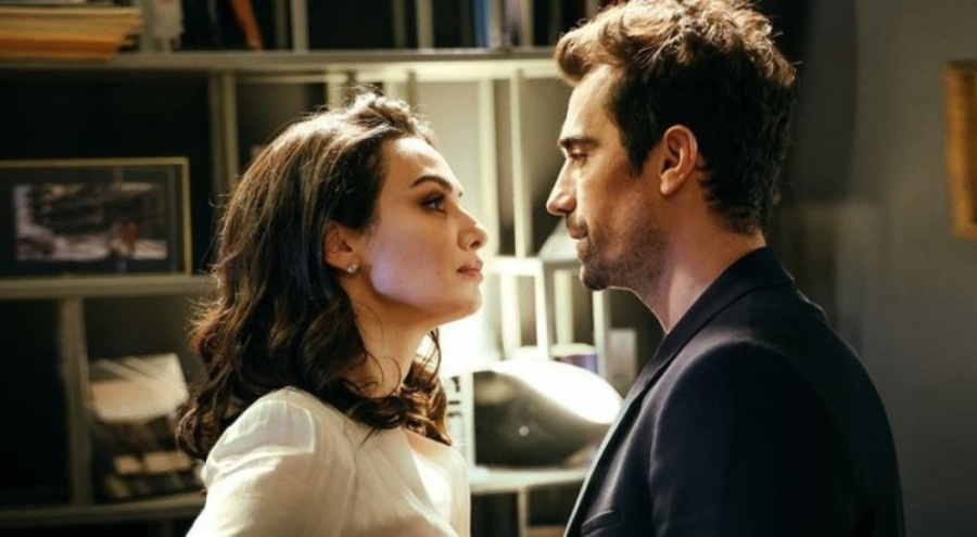 Birce Akalay'dan İbrahim Çelikkol açıklaması: Bizim doğalımız o; siz  arkadaşınıza temas etmez misiniz? - Fotoğraf Galerisi