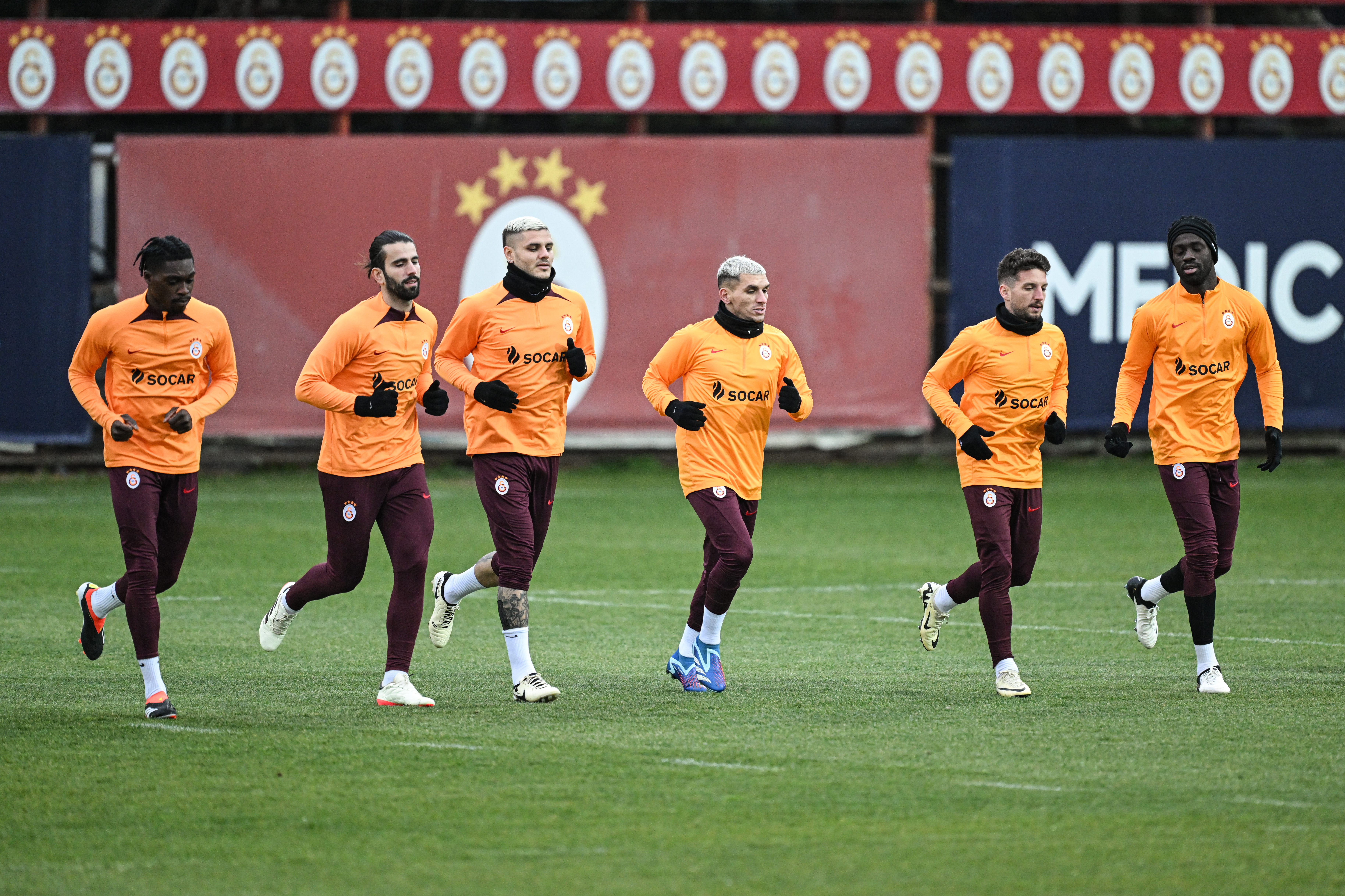 Galatasaray, UEFA Avrupa Ligi'nde Sparta Prag karşısında avantaj arıyor