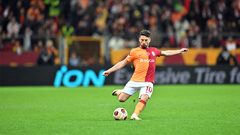 Bülent Tuncay - Karar: Galatasaray, Süper Lig’in çok üzerinde fiziksel bir güce sahip olan rakibi karşısında yüksek tempoda oynayıp oyunda kaldı ve inancı ile, gidip gelen maçı kendi lehine çevirmeyi başardı.