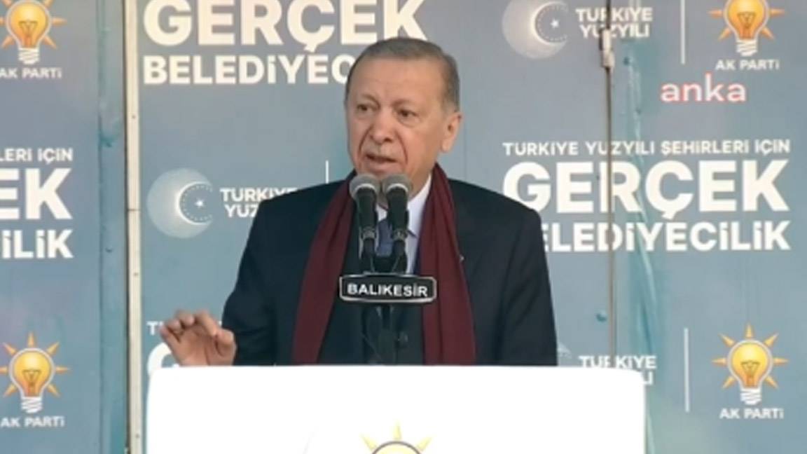 Erdoğan: Muhalefet kaybedeceğini anlayınca sağa sola saldırıyor 