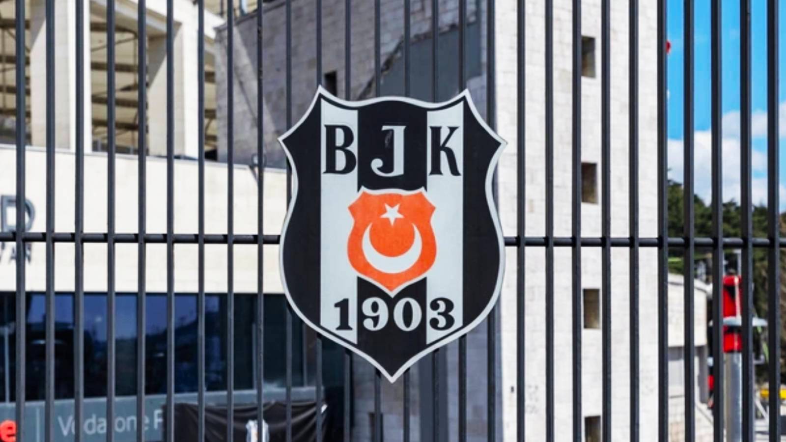 Beşiktaş'ın borcu 9 milyara dayandı