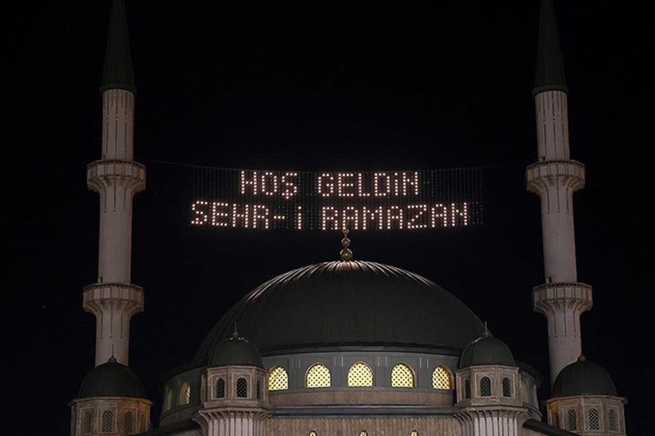 Denizli'nin Buldan ilçesinde, vatandaşları iftar ve sahur vakitlerinde uyaran siren sistemi, ramazan ayıyla çalıştırılmaya başlandı.