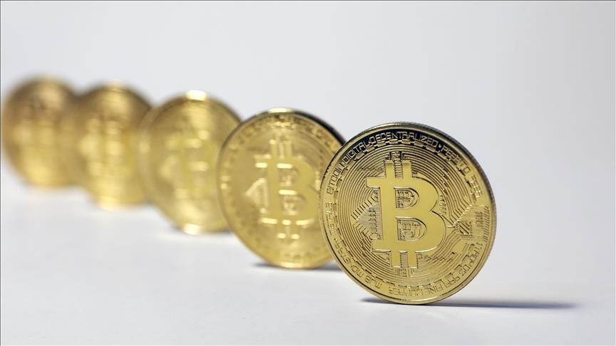 Analiz şirketi Coinmarketcap'in verilerine göre, en büyük kripto para birimi Bitcoin, son 24 saatte yüzde 1'den fazla değer kazandı.