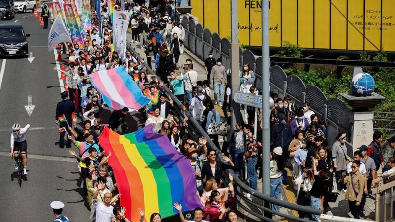 Yüksek mahkeme, Japonya'nın eşcinsel evlilik yasağının anayasaya aykırı olduğuna hükmetti