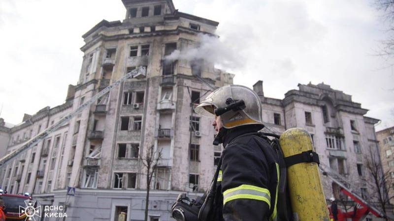 Ukrayna: Rusya, başkent Kiev'e seyir ve balistik füzelerle saldırdı