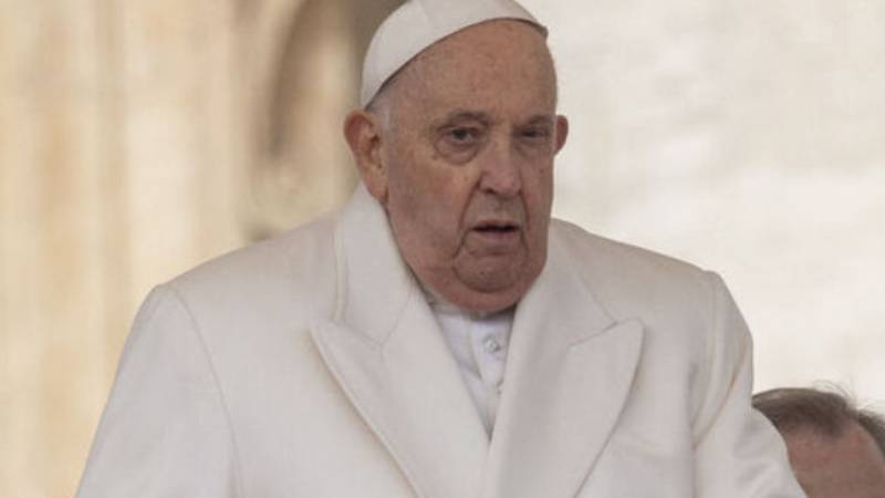 Papa, cinsel istismar suçlamaları nedeniyle piskoposu azletti: Yargılanmayacak, manastırda inzivaya devam edecek