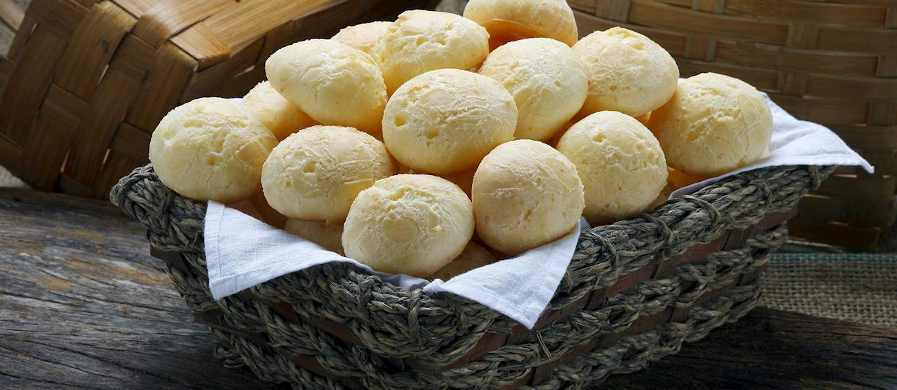 1. Pan de bono / Kolombiya Manyok nişastası, peynir, yumurta ve ülkenin bazı bölgelerinde guava ezmesinden yapılan bir tür Kolombiya ekmeğidir. 