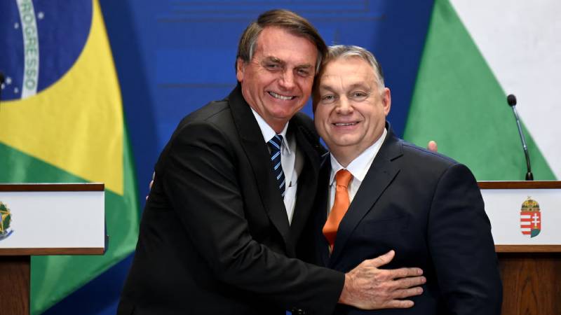 Brezilya'nın eski lideri Bolsonaro, müttefikleri tutuklanınca Macar büyükelçiliğine sığınmış