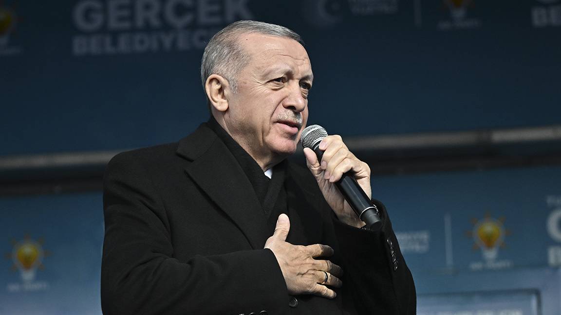Erdoğan'dan Özel'e: Bay Kemal'in yerine binbir umutla getirdikleri çırak başkan, selefinden bile fason çıktı